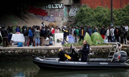 evacuan 1500 inmigrantes paris