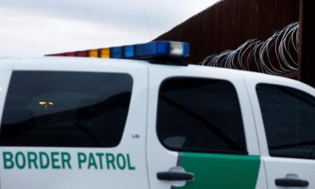 Capturan a 24 migrantes en un vagón tolva en Texas