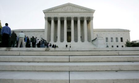 El Supremo de EEUU no logra determinar quién filtró sentencia sobre el aborto