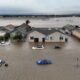 Otro río atmosférico apunta a una California azotada por tormentas y que todavía enfrenta inundaciones y carreteras dañadas