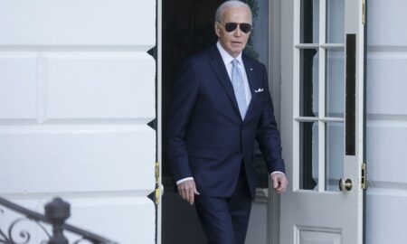 Biden aprovecha el Cinco de Mayo para criticar los planes migratorios de Trump