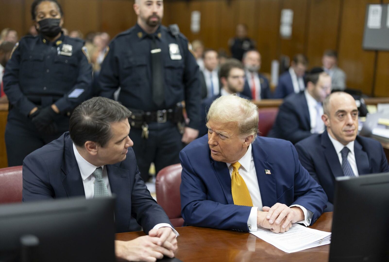 Exabogado de Trump marca rumbo del juicio en NY: ¿Testigo de la trama o trumpista obseso?