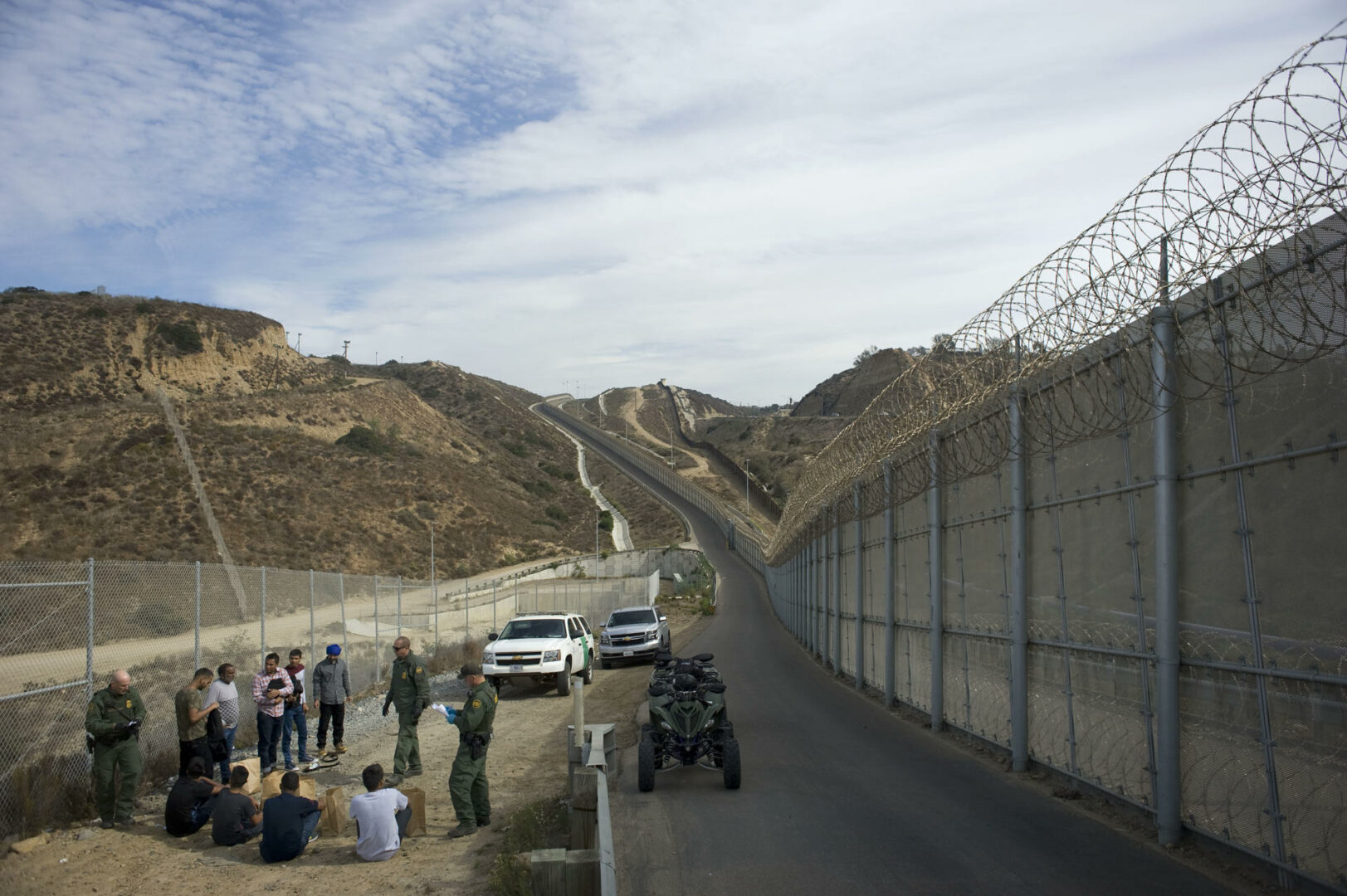 Más de 650.000 extranjeros lograron evadir el control fronterizo y entrar a EE.UU. en 2023