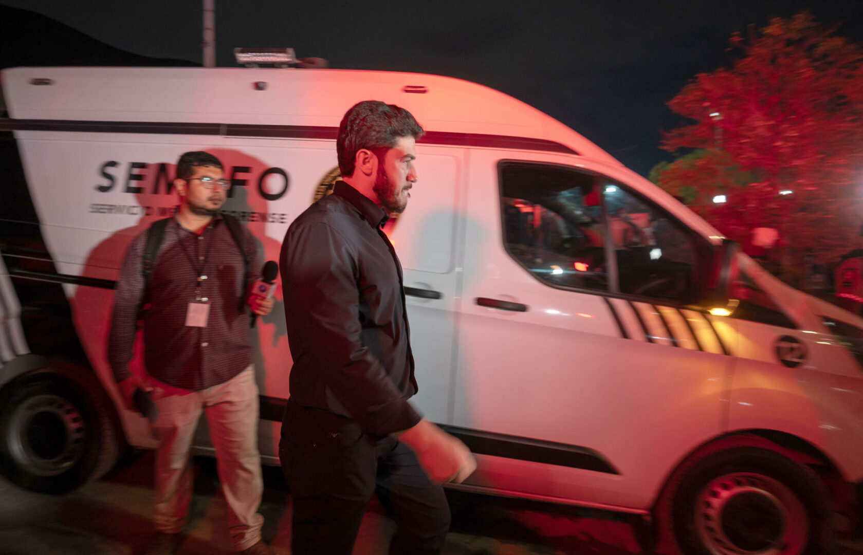 Sube a 9 cifra de muertos y a 70 los heridos al caer templete en acto electoral en México