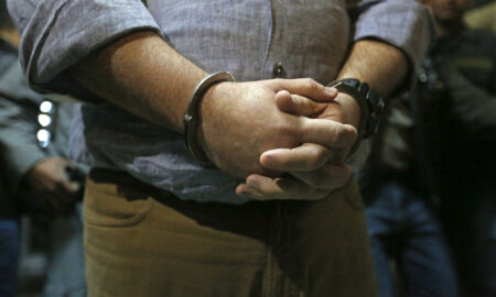 Arrestan y presentan cargos contra 17 integrantes de la familia de la mafia Gambino