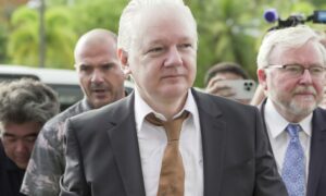 Assange admite responsabilidad en acuerdo con EE.UU. para retornar a Australia