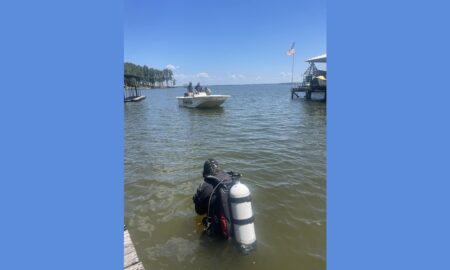 Autoridades buscan a un hombre paralítico cuya balsa fue encontrada en el lago Eufaula
