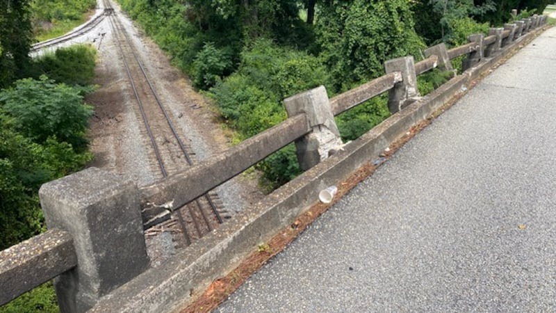 Puente de Northport cerrado después de un accidente automovilístico