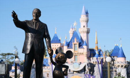 Empleados de Disney logran acuerdo preliminar, evitando posible huelga extensiva