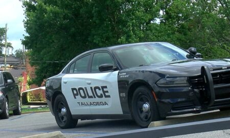 Arrestan a un joven de 13 años en Talladega por hacer una amenaza de bomba en línea