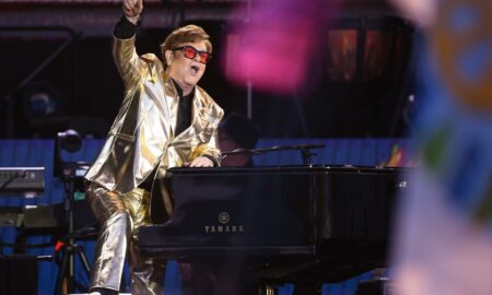 Elton John se recupera de una grave infección ocular que limitó su visión