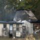 Equipos siguen trabajando para limpiar un incendio químico en Oxford