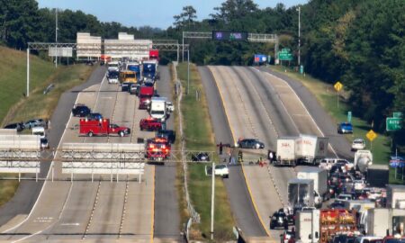 Varias personas con heridas leves tras un choque de 10 vehículos en la I-459