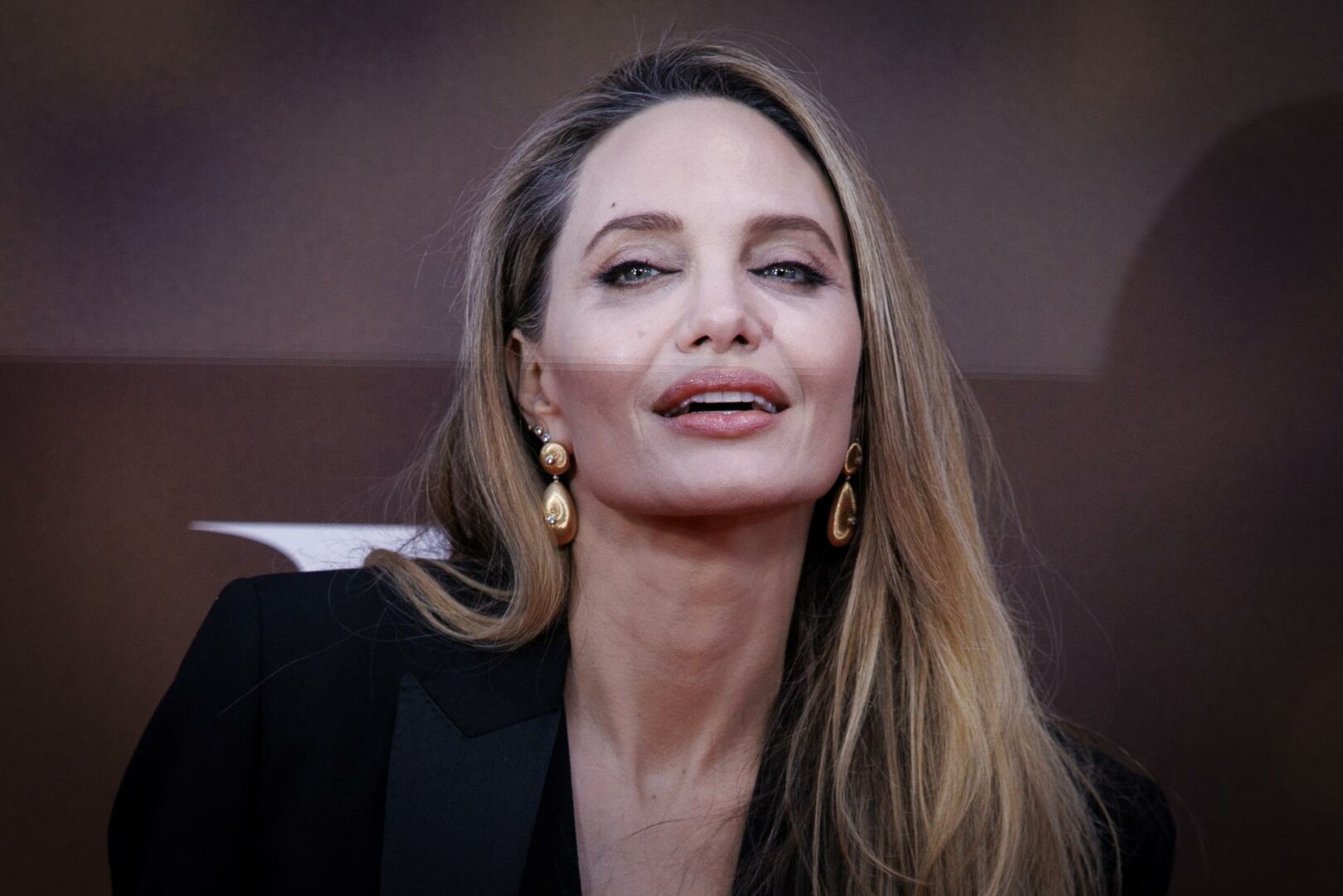 Angelina Jolie será la protagonista de *Stitches*, la próxima película dirigida por Alice Winocour