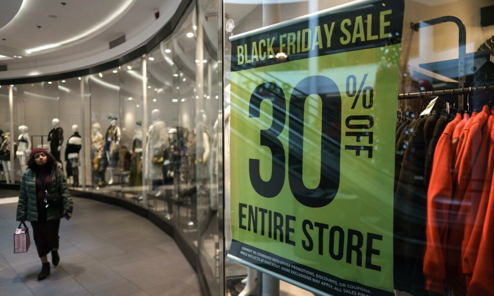 EE.UU. inicia su temporada de compras con un "Black Friday" histórico esperado