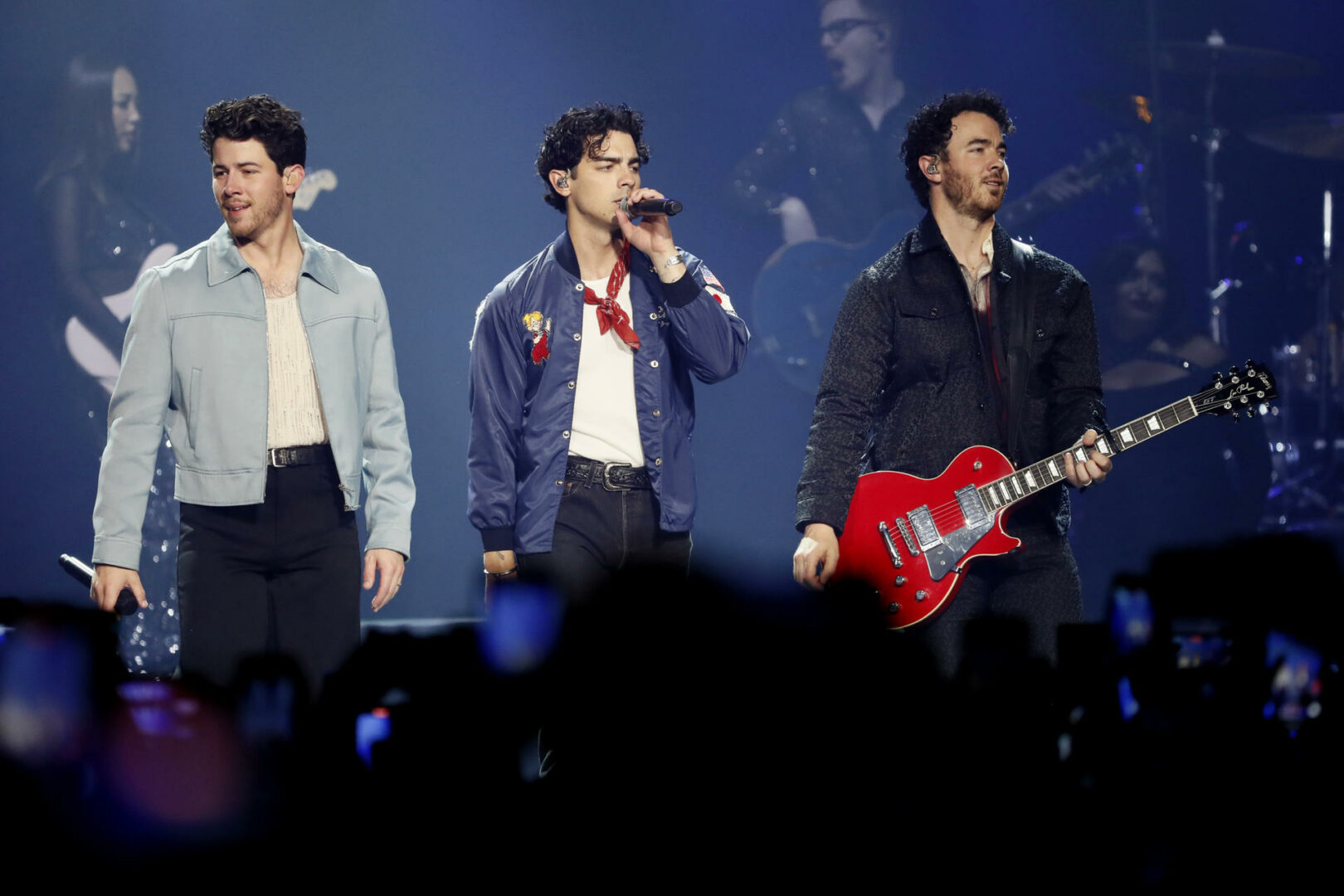 Los Jonas Brothers vuelven a Disney para protagonizar una comedia navideña