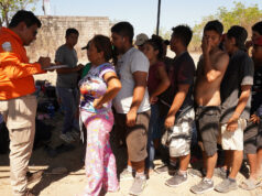 A pesar de las políticas de EE.UU., migrantes continúan su camino desde México A pesar de las políticas de EE.UU., migrantes continúan su camino desde México