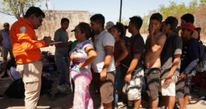 A pesar de las políticas de EE.UU., migrantes continúan su camino desde México A pesar de las políticas de EE.UU., migrantes continúan su camino desde México