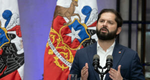 Boric critica a Trump y afirma que sus acciones con respecto a Ucrania son “inaceptables”