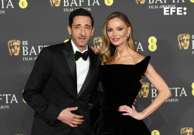 Brillo, encanto y creatividad en la alfombra roja de los premios BAFTA