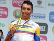 Egan Bernal gana el campeonato nacional de contrarreloj, primer título desde 2021