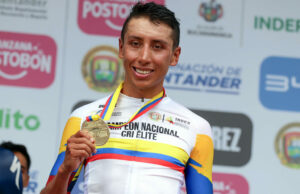 Egan Bernal gana el campeonato nacional de contrarreloj, primer título desde 2021