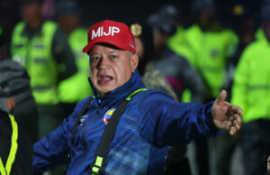 Un avión llega a Venezuela con 177 migrantes previamente retenidos en Guantánamo