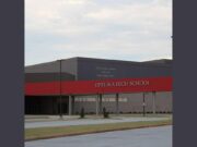 Estudiante de secundaria de Alabama fue encontrado con un arma y detenido Estudiante de secundaria de Alabama fue encontrado con un arma y detenido