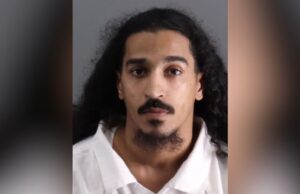 Hombre arrestado tras atrincherarse en apartamentos de Birmingham por robo y tiroteo Hombre arrestado tras atrincherarse en apartamentos de Birmingham por robo y tiroteo