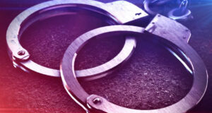 Joven de 16 años arrestado por homicidio tras seis órdenes de arresto Joven de 16 años arrestado por homicidio tras seis órdenes de arresto