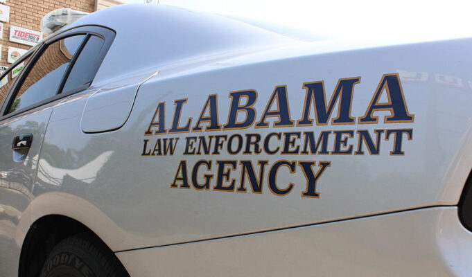 Mujer de 65 años muere en choque frontal en el condado de Tuscaloosa Mujer de 65 años muere en choque frontal en el condado de Tuscaloosa