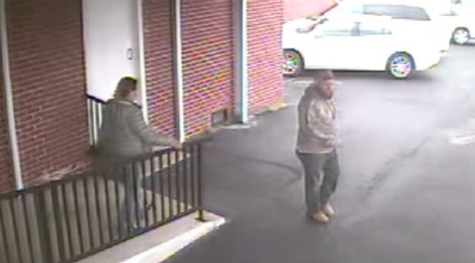 Robaron donaciones y fondos para el cáncer en iglesia de Alabama durante servicio Robaron donaciones y fondos para el cáncer en iglesia de Alabama durante servicio