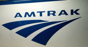 Un tren de Amtrak con 164 pasajeros choca con un vehículo en Alabama Un tren de Amtrak con 164 pasajeros choca con un vehículo en Alabama