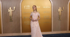 Ariana Grande enfrenta su divorcio y sana en la versión extendida de ‘Eternal Sunshine’ Ariana Grande enfrenta su divorcio y sana en la versión extendida de 'Eternal Sunshine'