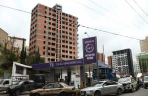 Bolivia establece horario continuo, teletrabajo y clases virtuales por escasez de combustible Bolivia establece horario continuo, teletrabajo y clases virtuales por escasez de combustible