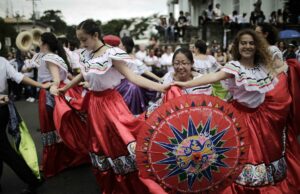 Costa Rica y México entran en el top diez mundial de países felices Costa Rica y México entran en el top diez mundial de países felices