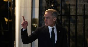 El primer ministro canadiense considera los aranceles automotrices como un “ataque directo” El primer ministro canadiense considera los aranceles automotrices como un "ataque directo"