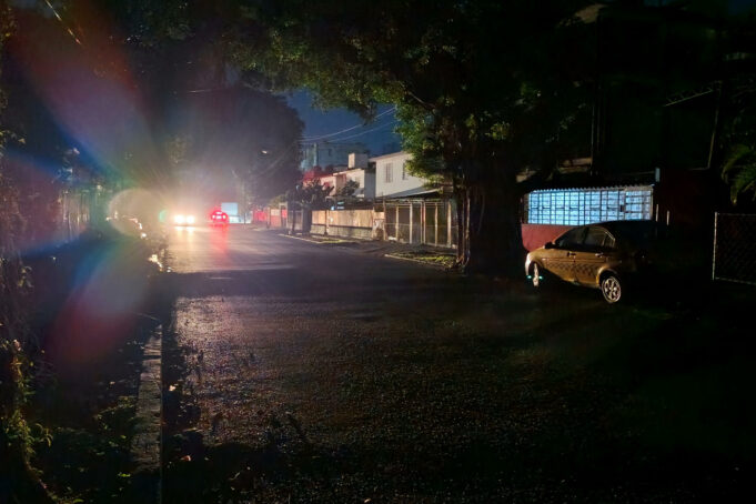 El sistema eléctrico de Cuba colapsa nuevamente, sumando su cuarto apagón en seis meses El sistema eléctrico de Cuba colapsa nuevamente, sumando su cuarto apagón en seis meses