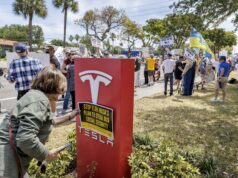Estados Unidos imputa a un hombre por prender fuego a vehículos de Tesla en Las Vegas Estados Unidos imputa a un hombre por prender fuego a vehículos de Tesla en Las Vegas
