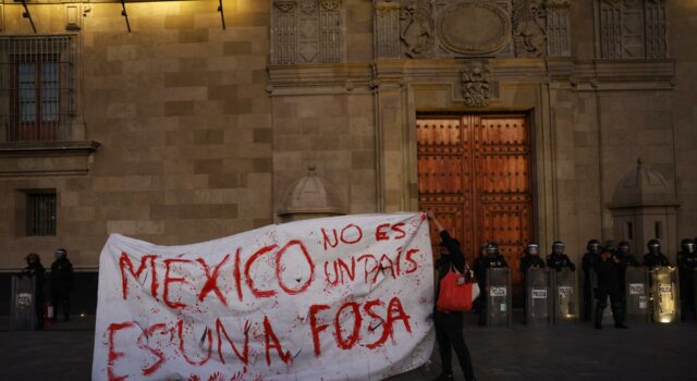La Fiscalía de Jalisco se ofrece a ayudar en la investigación de fosas La Fiscalía de Jalisco se ofrece a ayudar en la investigación de fosas