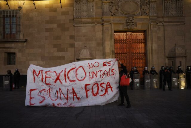 La Fiscalía de Jalisco se ofrece a ayudar en la investigación de fosas