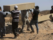 La Fiscalía en México entierra 56 cuerpos no reclamados en Ciudad Juárez La Fiscalía en México entierra 56 cuerpos no reclamados en Ciudad Juárez