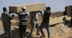 La Fiscalía en México entierra 56 cuerpos no reclamados en Ciudad Juárez La Fiscalía en México entierra 56 cuerpos no reclamados en Ciudad Juárez