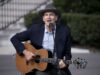 Las canciones de James Taylor serán incluidas en el musical “Fire & Rain” Las canciones de James Taylor serán incluidas en el musical "Fire & Rain"