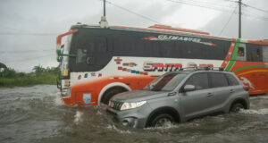 Las lluvias en Ecuador han causado 14 muertes y han afectado a casi 76.000 personas Las lluvias en Ecuador han causado 14 muertes y han afectado a casi 76.000 personas