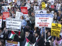 Un juez impide la deportación de un estudiante en EE. UU. mientras miles protestan Un juez impide la deportación de un estudiante en EE. UU. mientras miles protestan