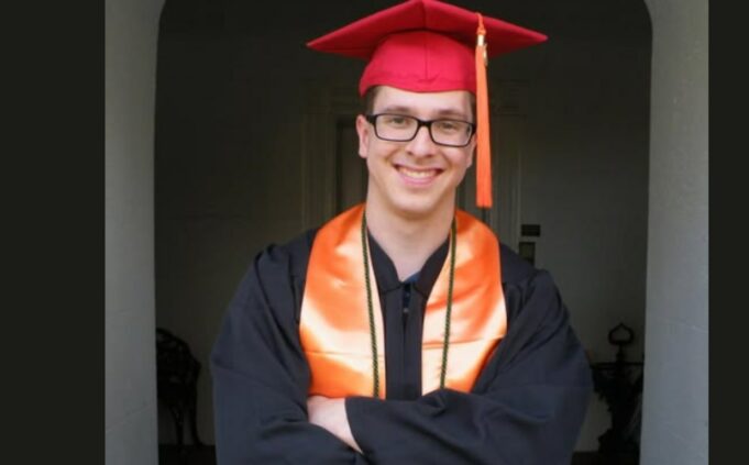 Estudiante de la Universidad de Alabama muere en accidente de campamento Estudiante de la Universidad de Alabama muere en accidente de campamento