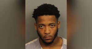 Hombre de Birmingham arrestado en relación con homicidio ocurrido el 1 de abril Hombre de Birmingham arrestado en relación con homicidio ocurrido el 1 de abril