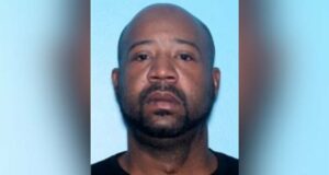 Hombre de Birmingham enfrenta cargos tras tiroteo entre dos hombres Hombre de Birmingham enfrenta cargos tras tiroteo entre dos hombres