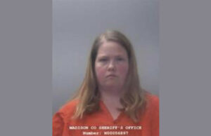 Madre de Huntsville arrestada por abuso infantil agravado Madre de Huntsville arrestada por abuso infantil agravado